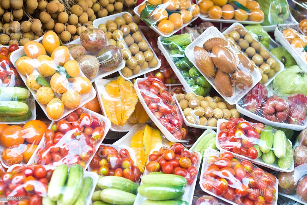 France : Pourquoi les emballages plastiques peuvent faire leur retour autour des fruits et légumes